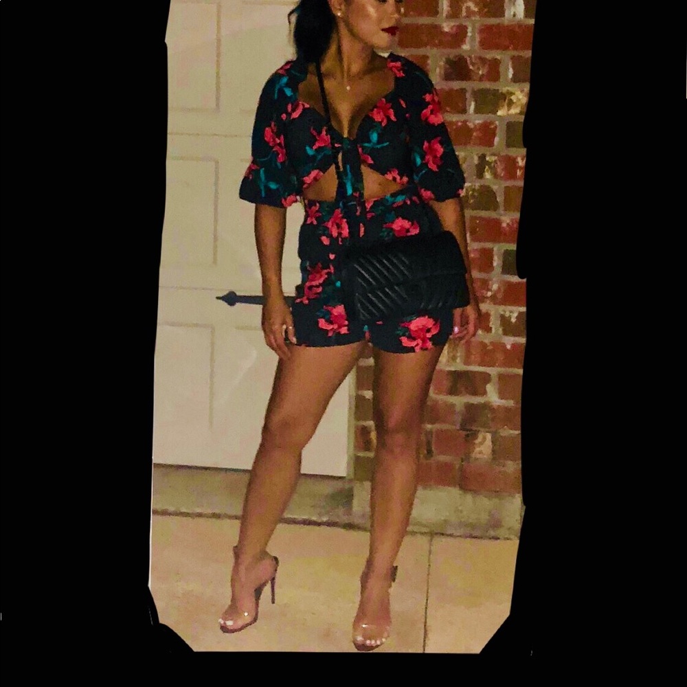 F21 romper - Picture 3 of 3
